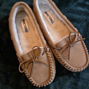 Minnetonka Womens Moccasins
